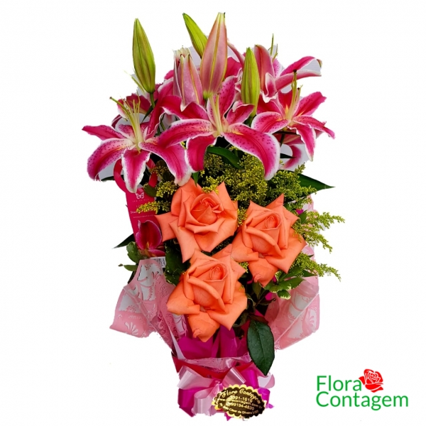 Arranjo de Lírios  Cor de Rosa e Rosas