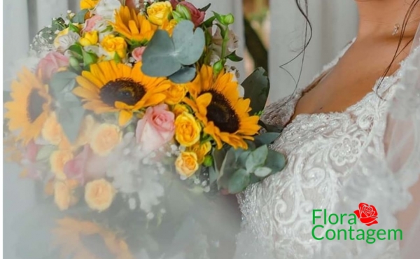 Buquê de Noiva  Rosas e Girassóis