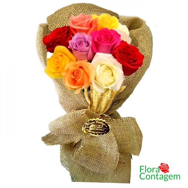 Buquê Rustico 12 Rosas Coloridas