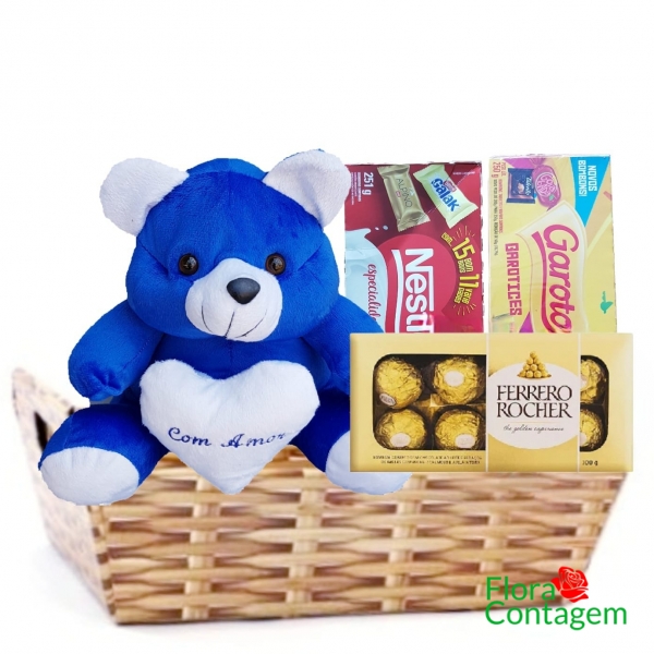 Cesta de Chocolates Pelúcia Azul